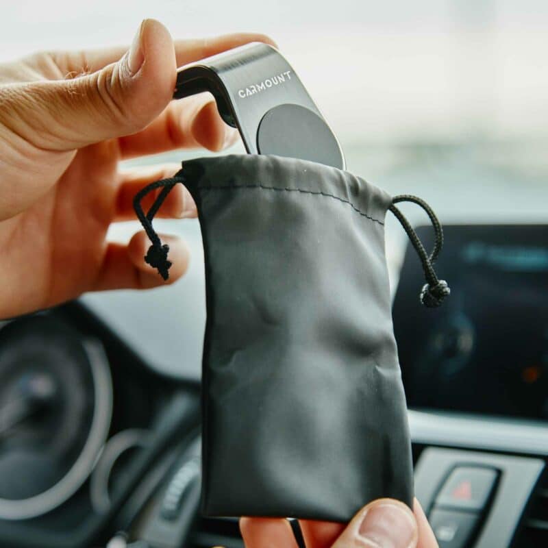 CarMount® Essential Travel Pack — Supporto per bocchetta di ventilazione, caricabatterie rapido e cavo da viaggio - Immagine 2
